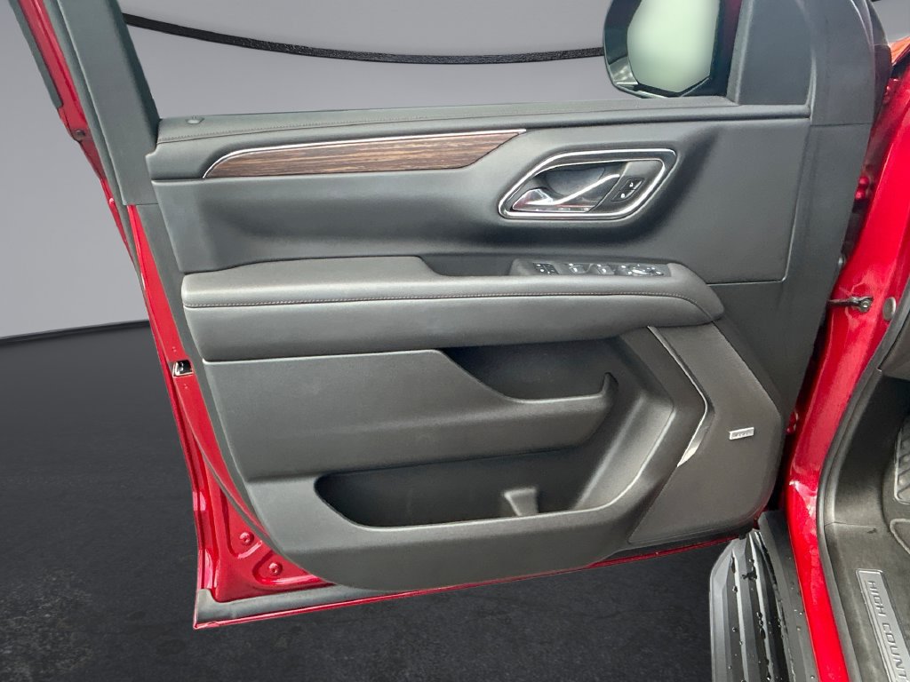 Used 2024 Chevrolet Tahoe High Country RWD image 29