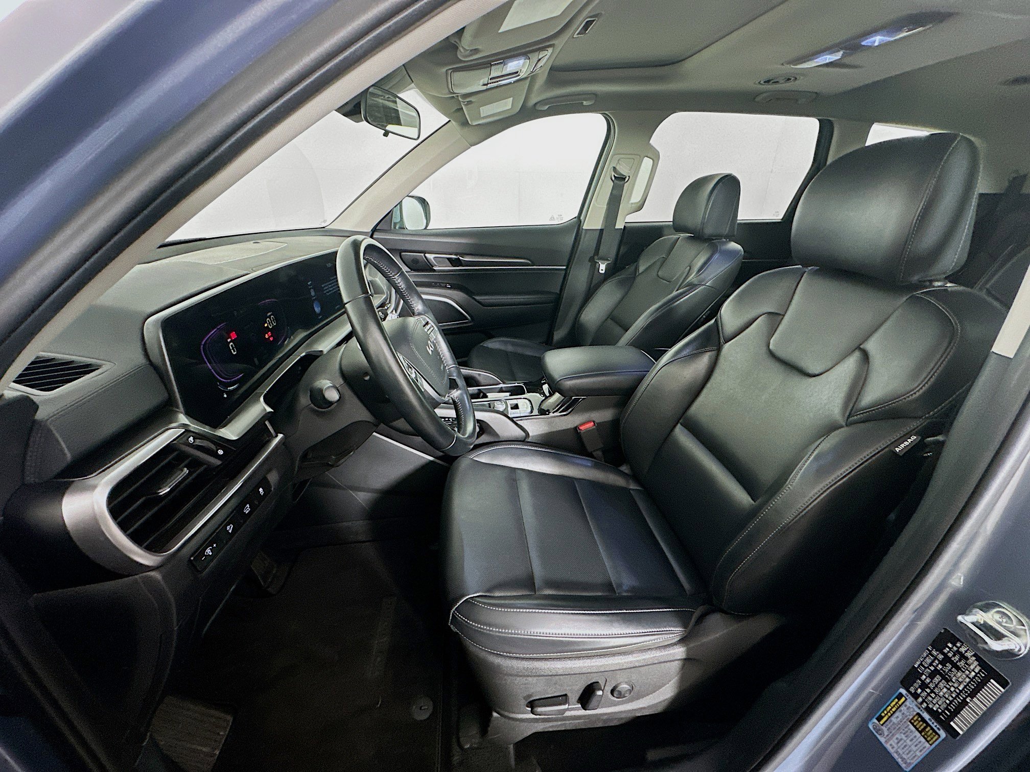 Used 2025 Kia Telluride S image 13