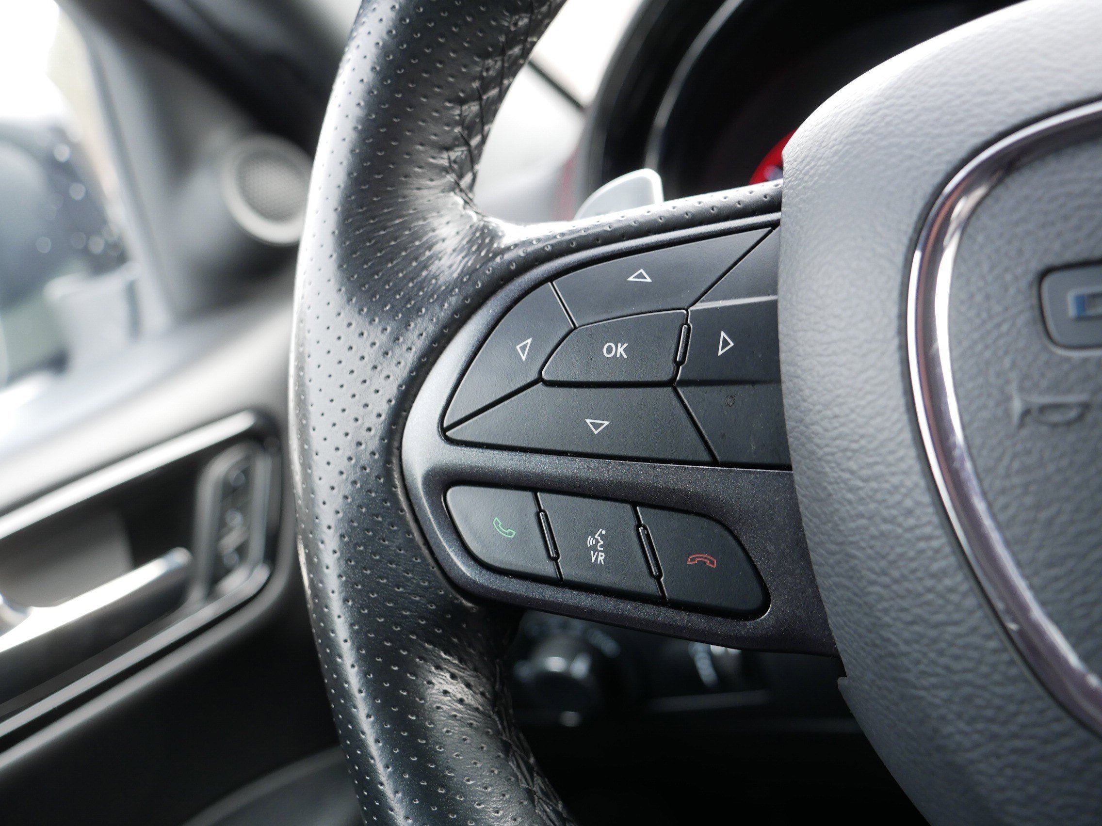 Certified 2024 Dodge Durango GT image 28