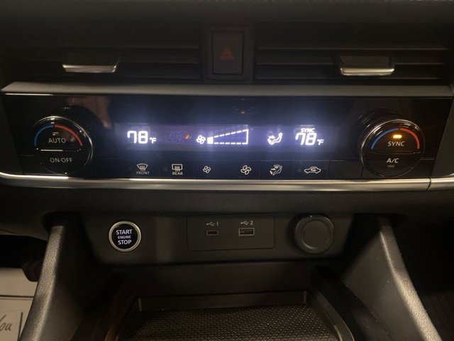 Used 2023 Nissan Rogue SV image 21