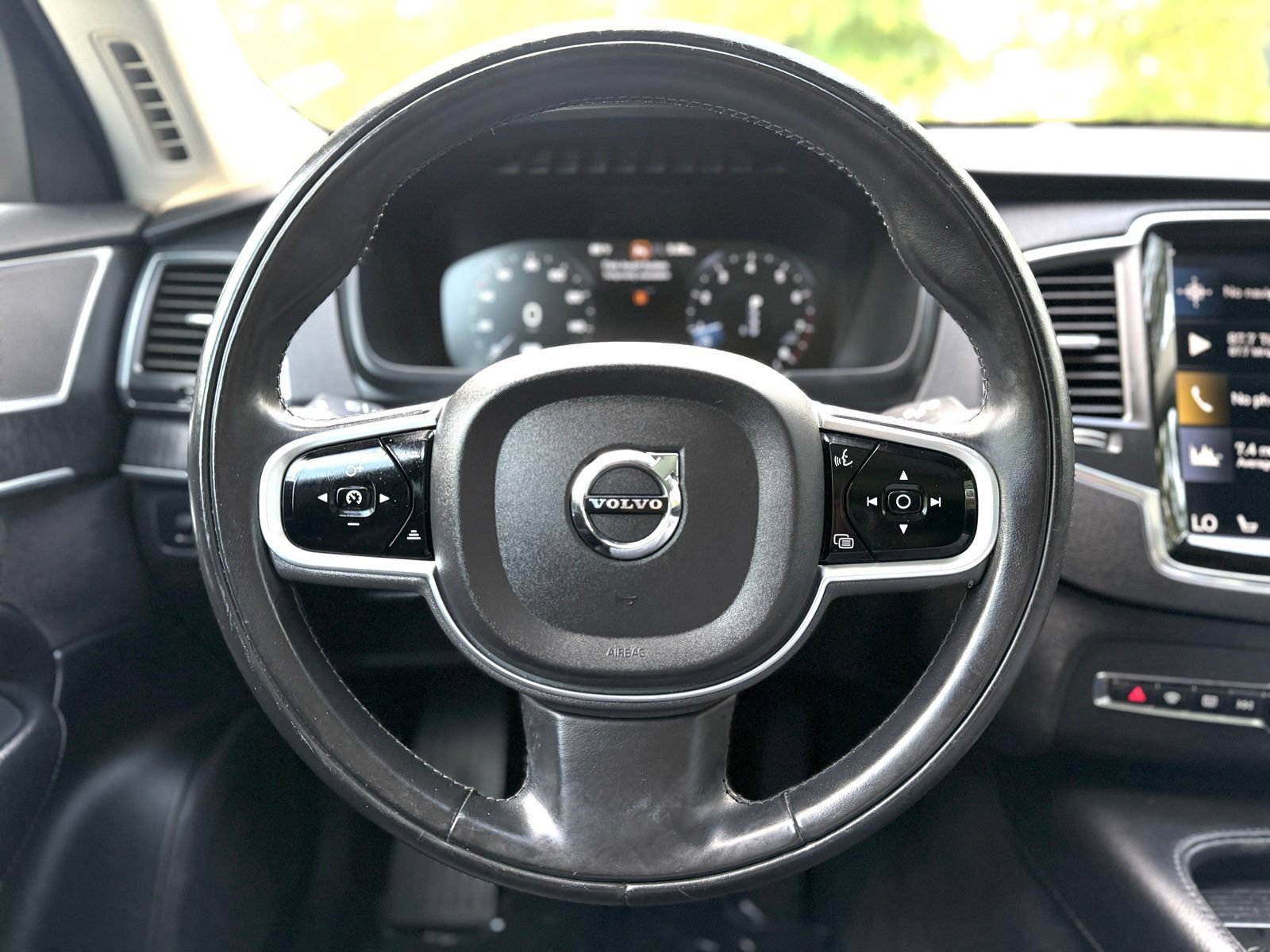 Used 2020 Volvo XC90 T5 Momentum w/ Protection Package FWD image 25