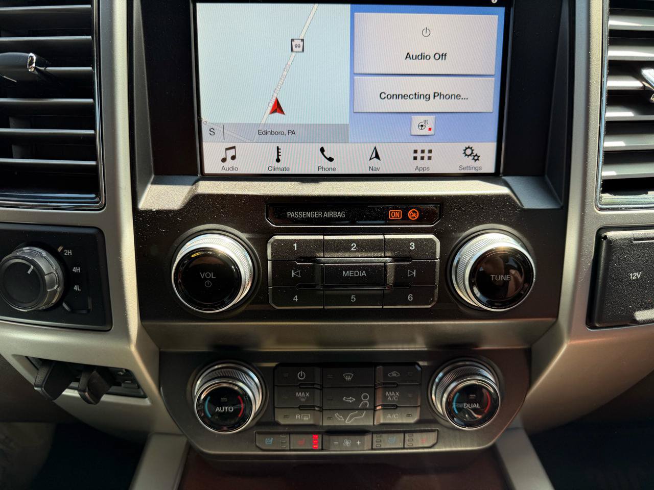 Used 2019 Ford F450 King Ranch w/ King Ranch Ultimate Package AWD/4WD image 34