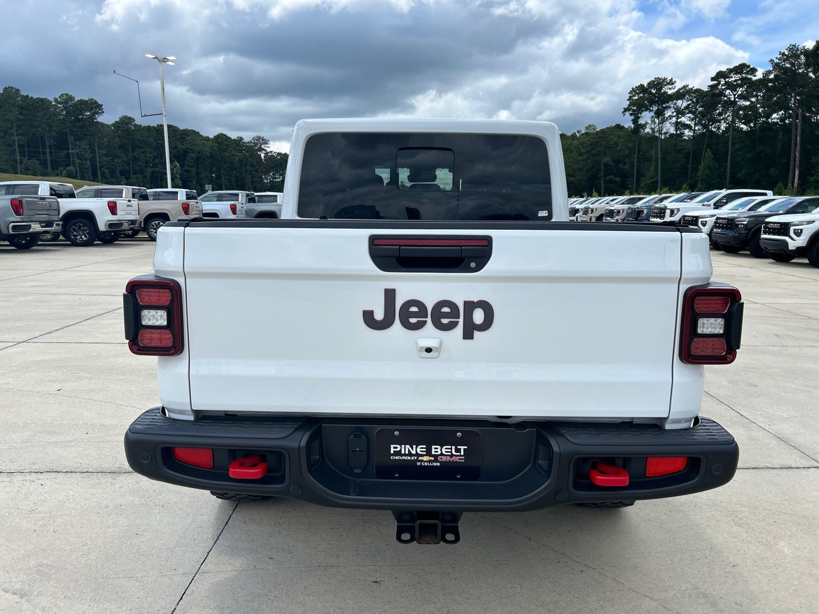 Used 2025 Jeep Gladiator Rubicon AWD/4WD image 6