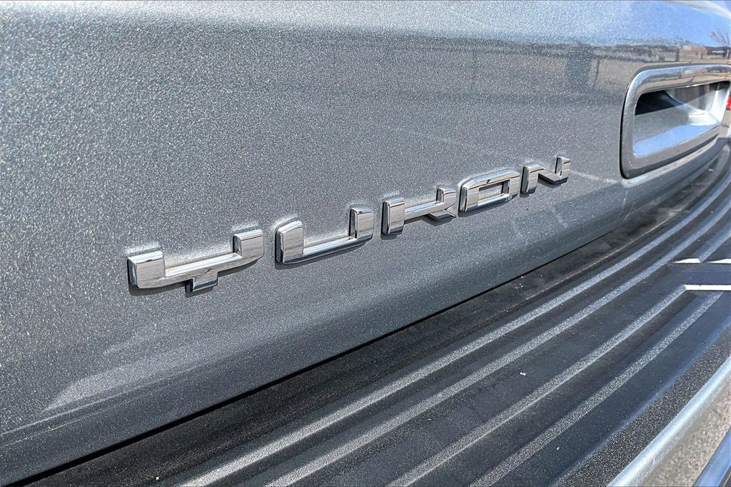Used 2023 GMC Yukon AT4 image 34