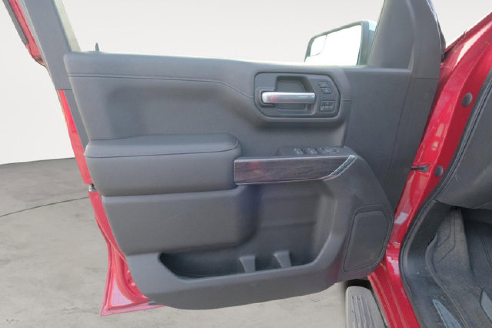 Used 2019 Chevrolet Silverado 1500 LTZ image 11