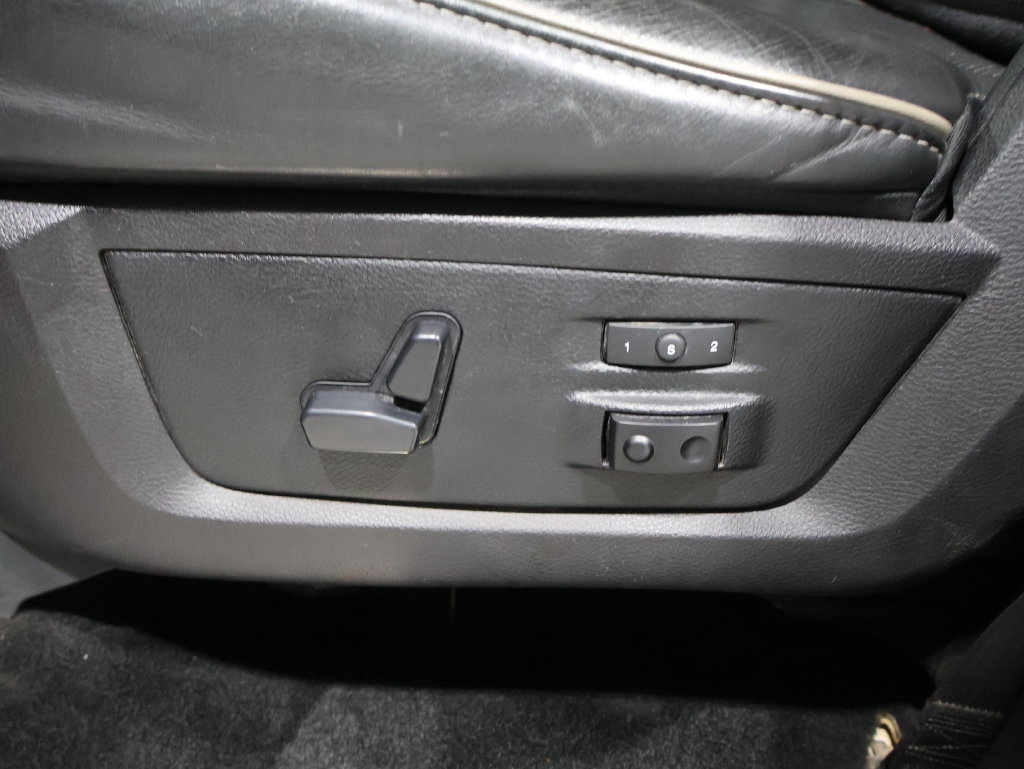 Used 2016 RAM 1500 Limited AWD/4WD image 12