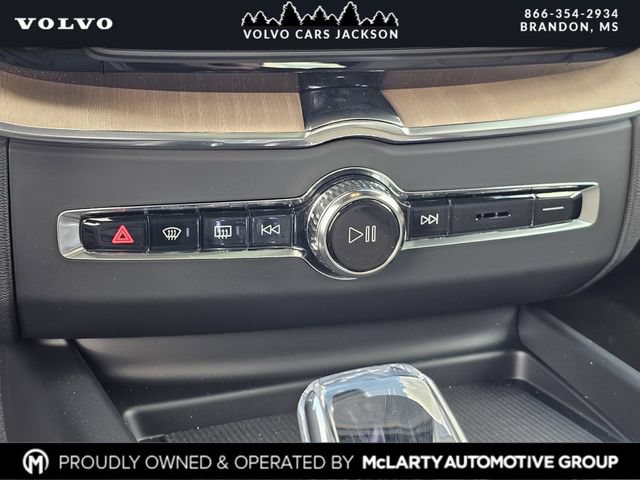 New 2026 Volvo XC60 T8 Plus w/ Protection Package Premier AWD/4WD image 21