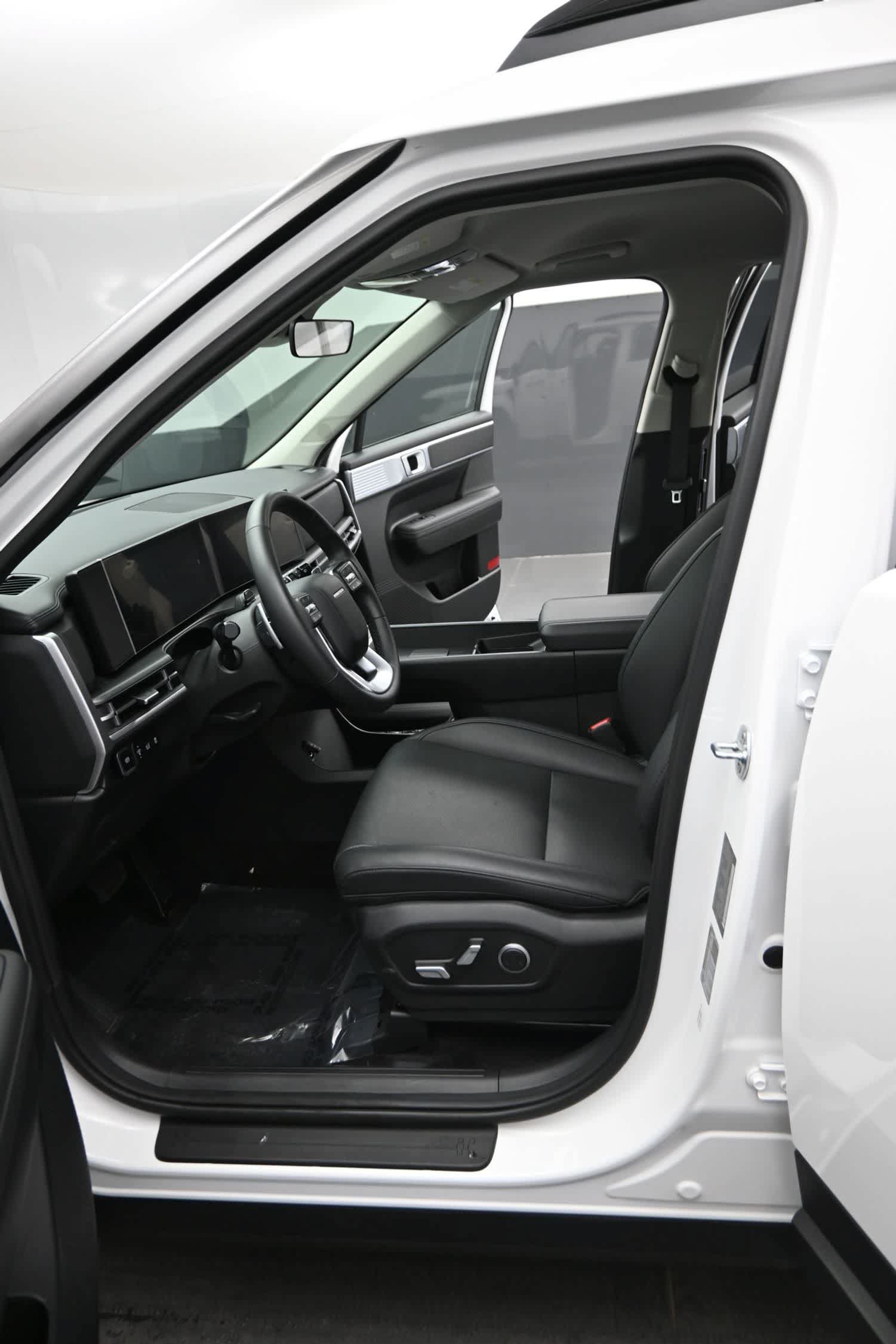 Certified 2026 Hyundai Santa Fe SEL AWD/4WD image 16