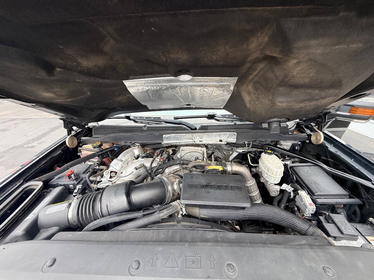 Used 2018 Chevrolet Silverado 2500 High Country w/ Duramax Plus Package AWD/4WD image 45