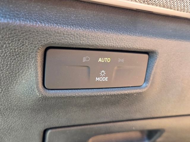 Used 2025 Volkswagen Tiguan S image 24