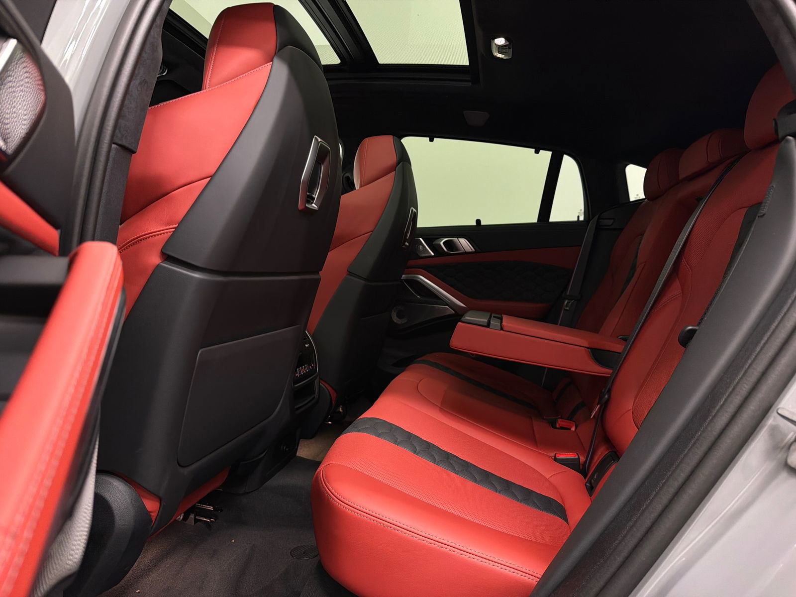 Used 2024 BMW X6 M Competition w/ Executive Package AWD/4WD image 22