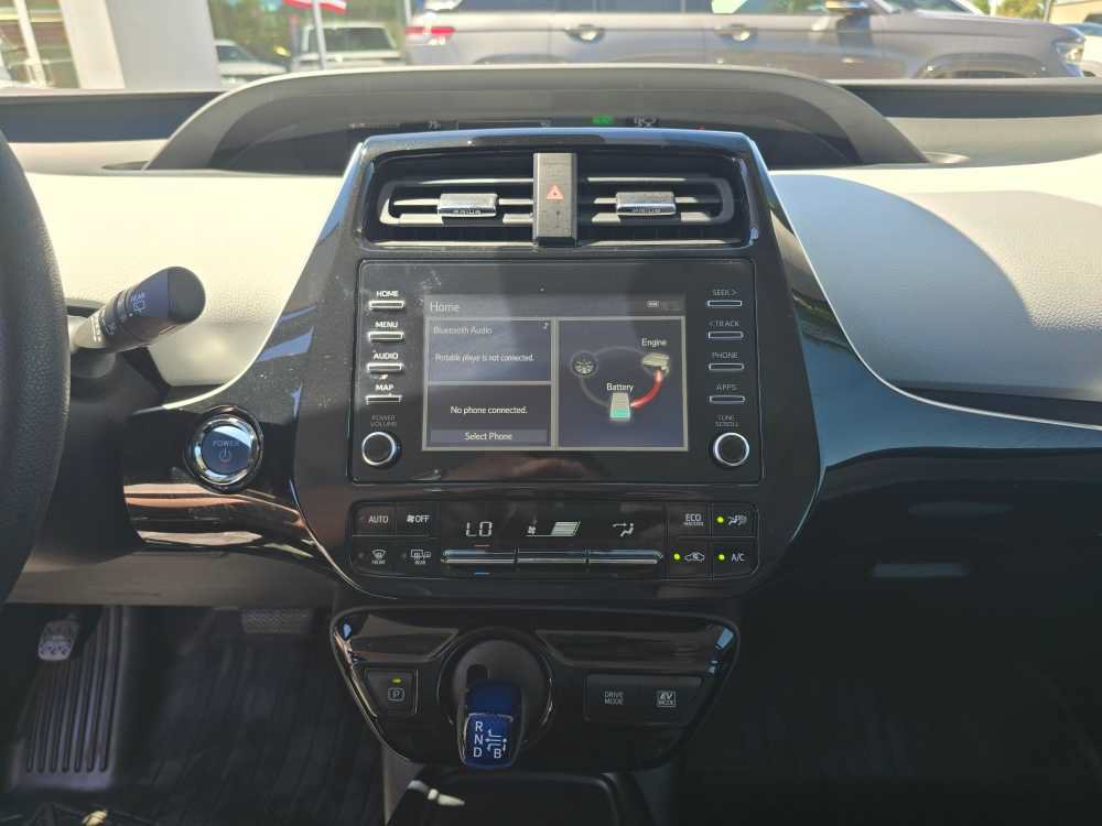 Used 2020 Toyota Prius LE AWD/4WD image 13