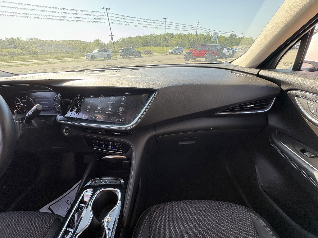 Used 2022 Buick Envision Preferred FWD image 24