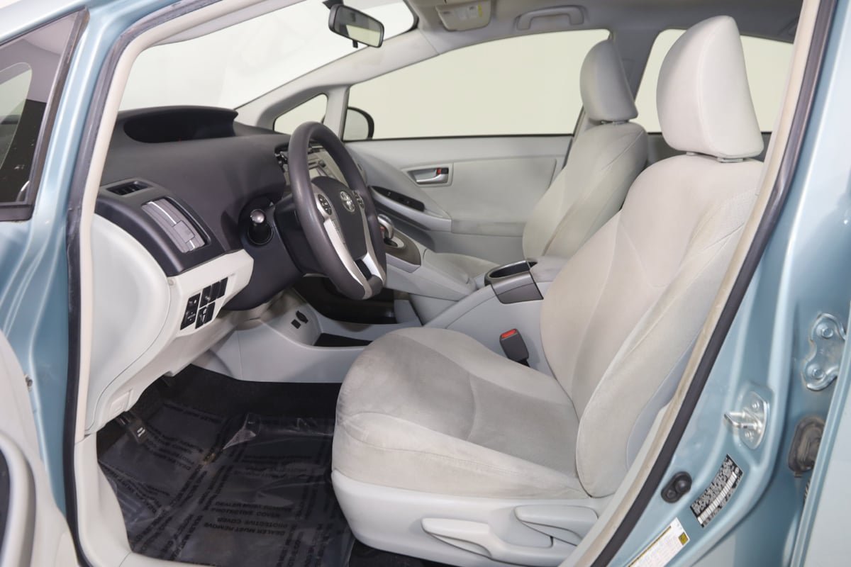Used 2014 Toyota Prius Two FWD image 8