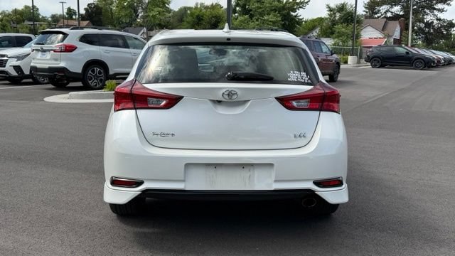 Used 2018 Toyota Corolla iM w/ Carpet Mat Package (TMS) FWD image 4