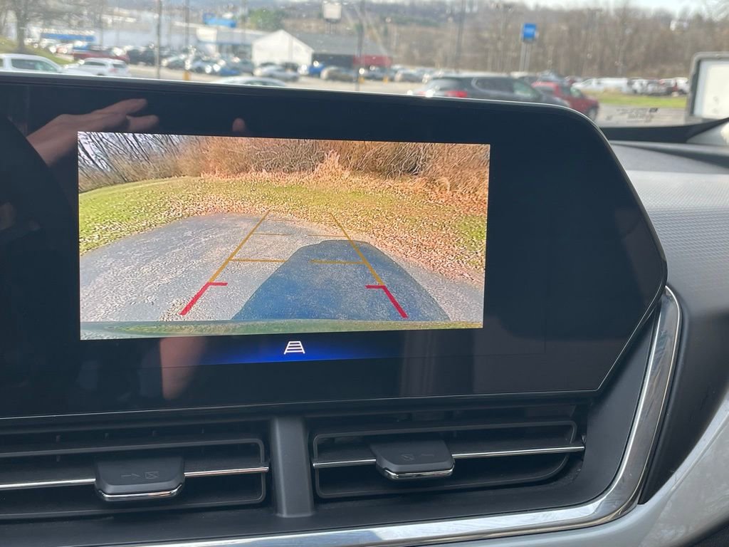 Certified 2025 Chevrolet Trax LT w/ LT Convenience Package image 36