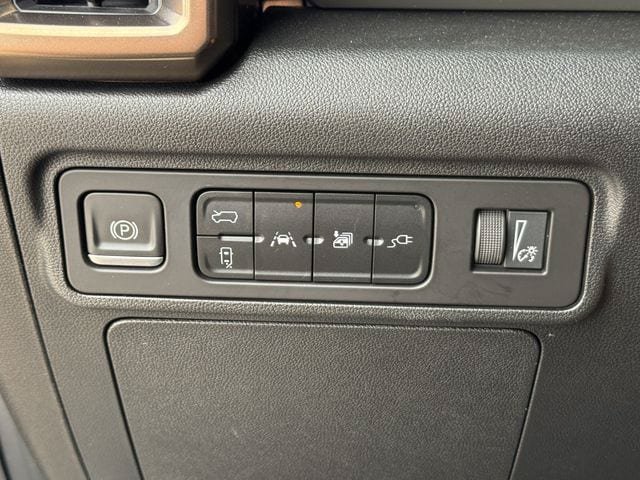 Used 2024 GMC Hummer EV 3X AWD/4WD image 26