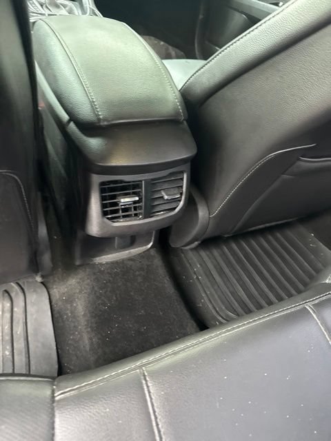 Used 2016 Ford Fusion Titanium FWD image 13