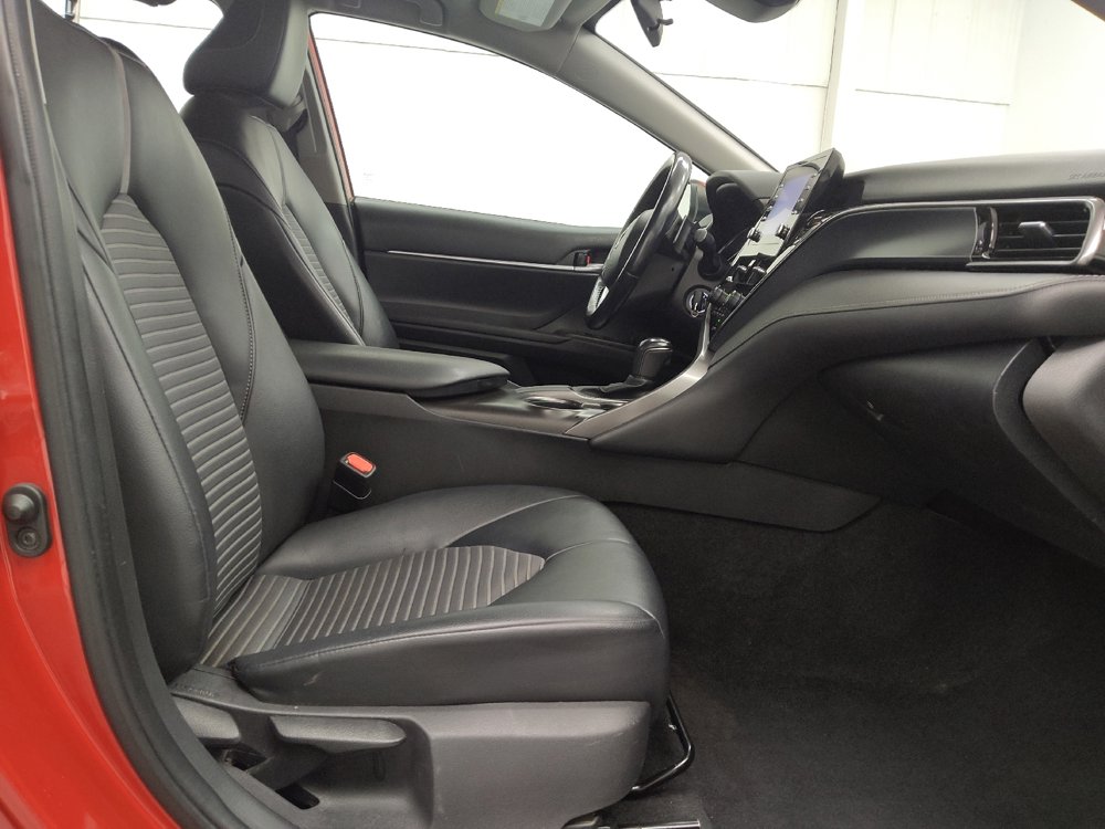 Used 2021 Toyota Camry SE image 21