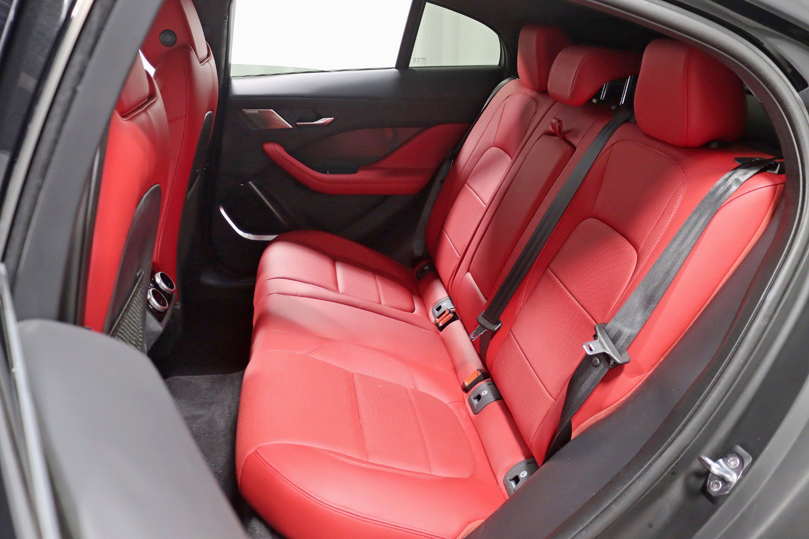 Used 2020 Jaguar I-PACE HSE image 28