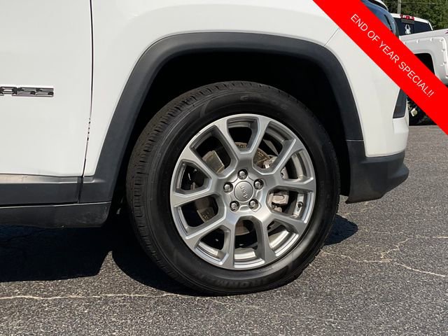 Used 2022 Jeep Compass Latitude image 9