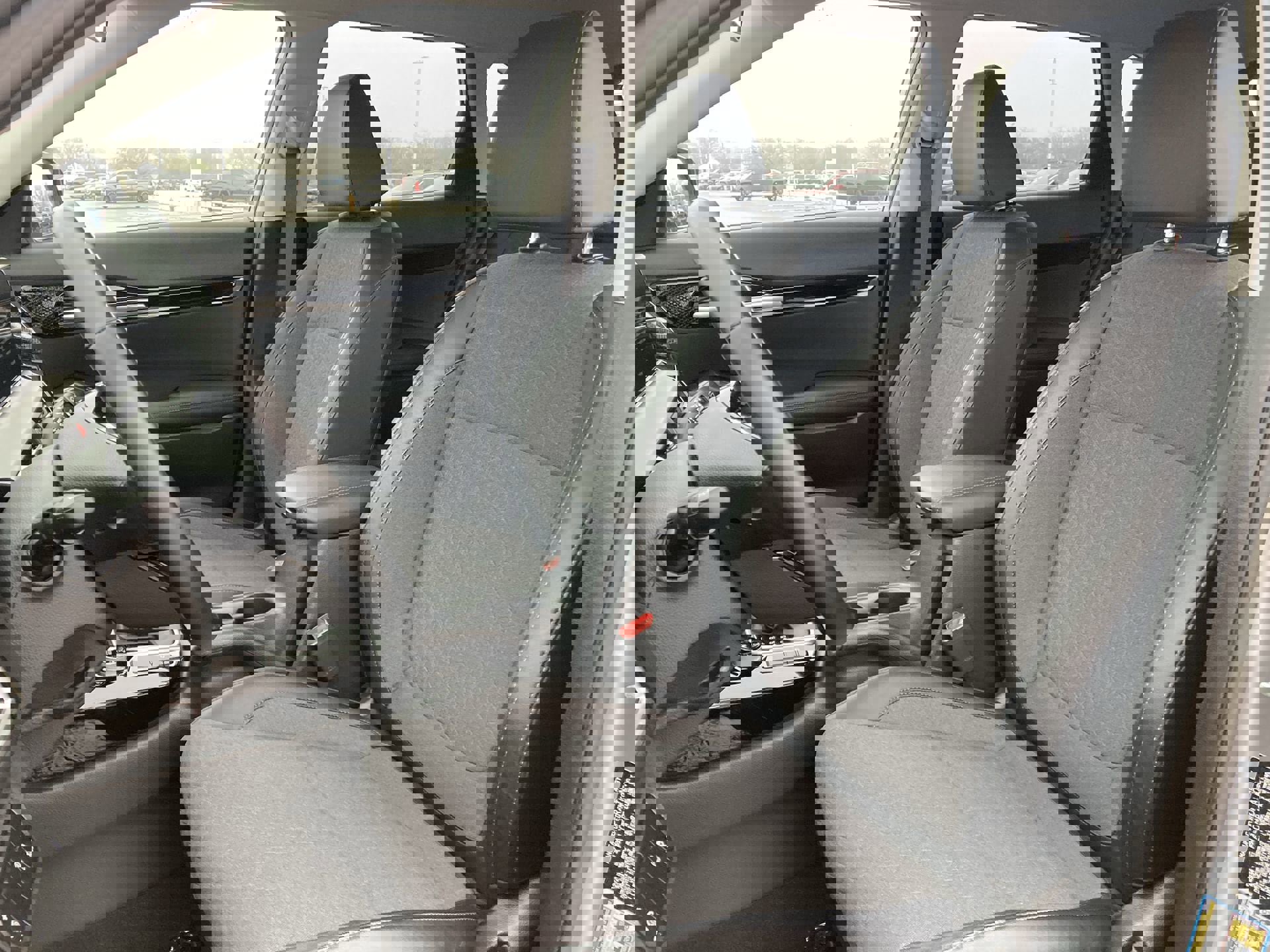 Used 2025 Kia Seltos S image 13