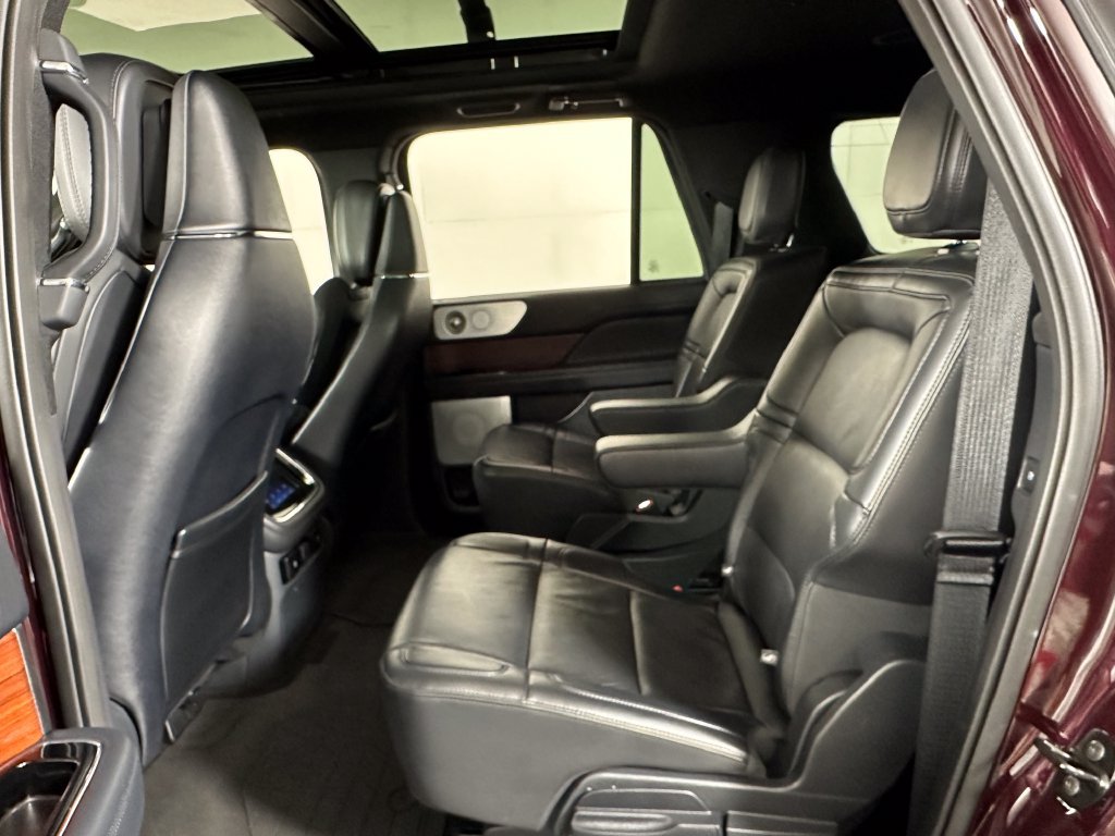 Used 2024 Lincoln Navigator L Reserve AWD/4WD image 20