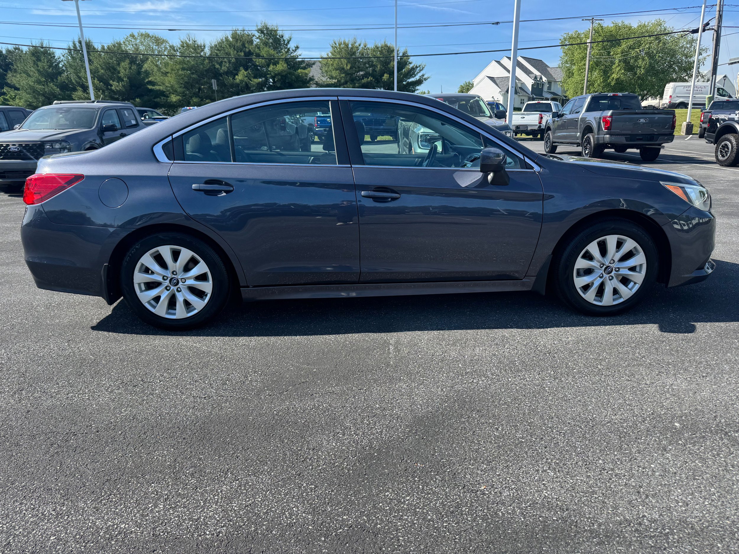 Used 2015 Subaru Legacy 2.5i Premium w/ Moonroof Package AWD/4WD image 5