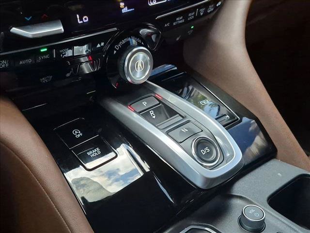 Used 2024 Acura MDX w/ Technology Package FWD image 4