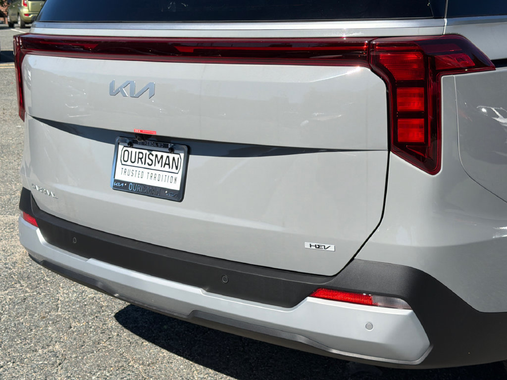 New 2027 Kia Carnival LXS FWD image 5
