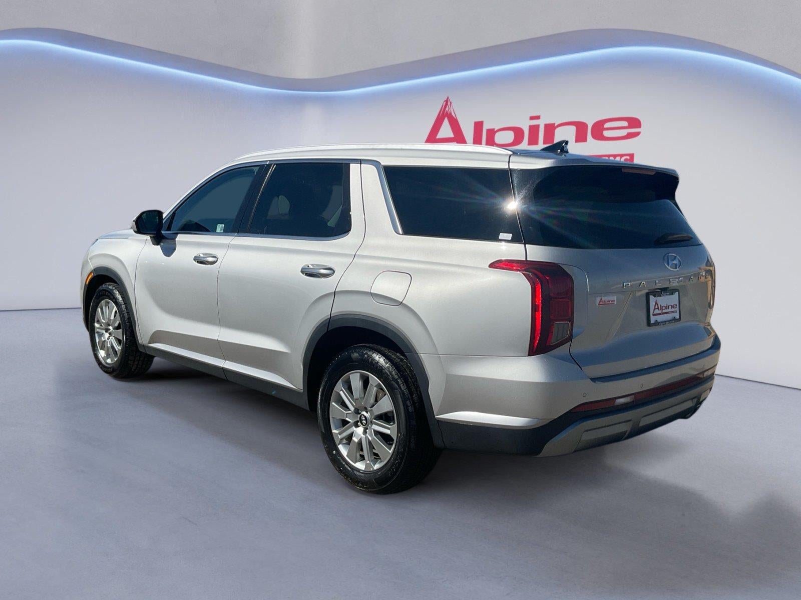 Used 2025 Hyundai Palisade SEL AWD/4WD image 3
