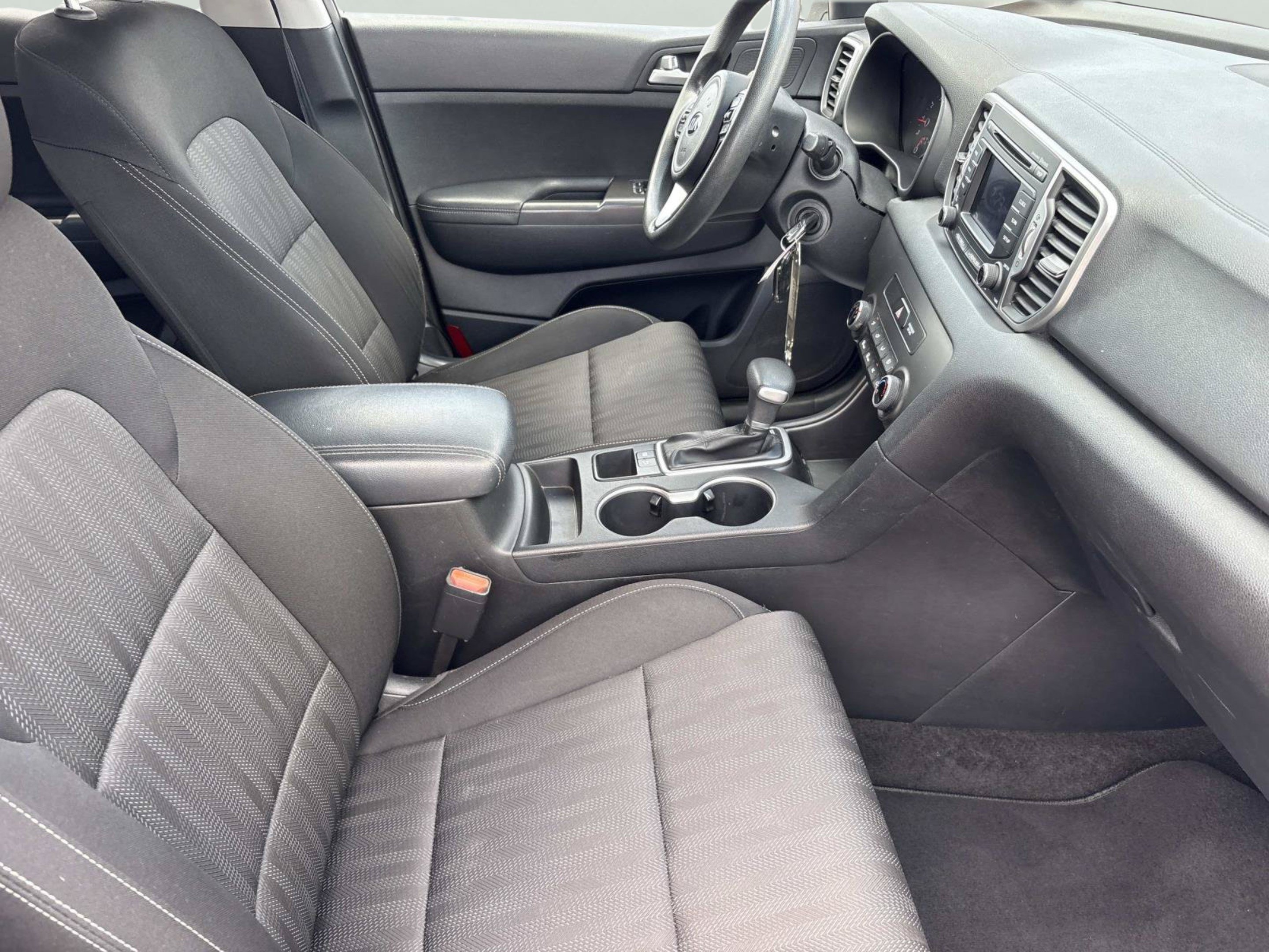 Used 2017 Kia Sportage LX FWD image 19