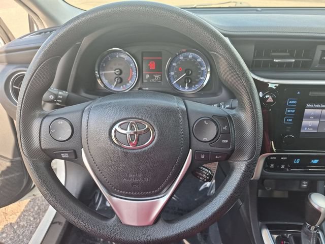 Used 2019 Toyota Corolla LE FWD image 18
