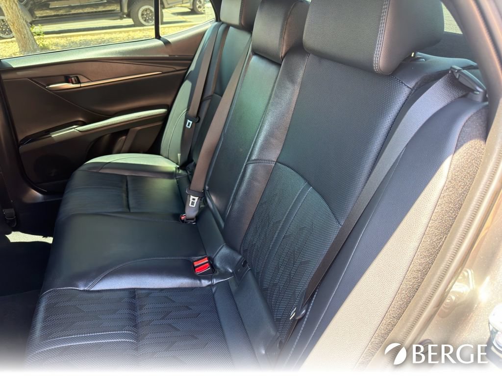 Used 2025 Toyota Camry XSE FWD image 29