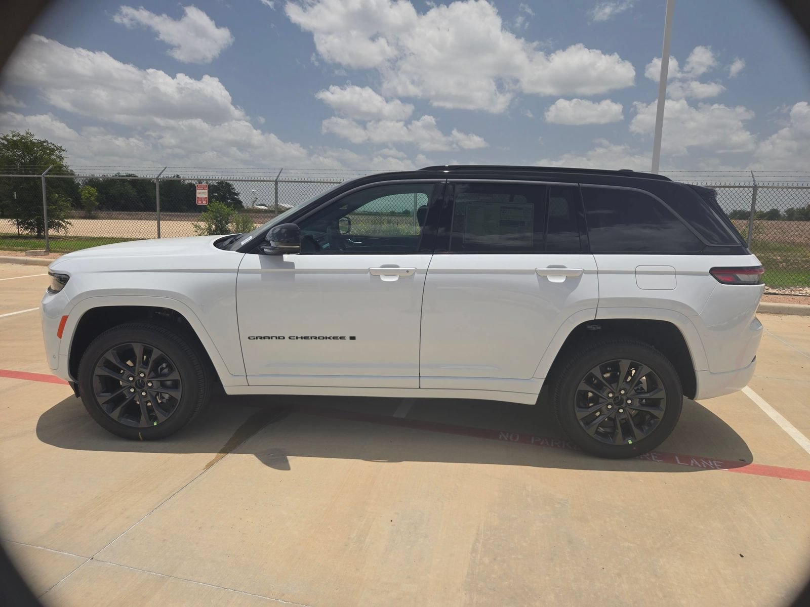 New 2026 Jeep Grand Cherokee Limited AWD/4WD image 6