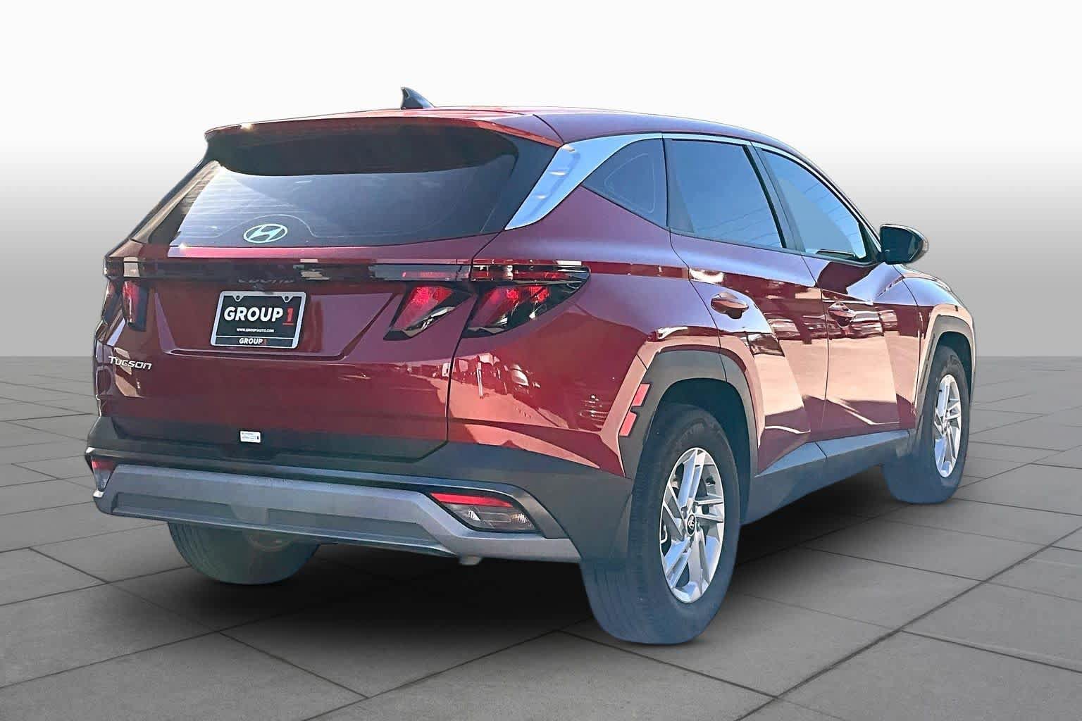 Used 2025 Hyundai Tucson SE FWD image 13