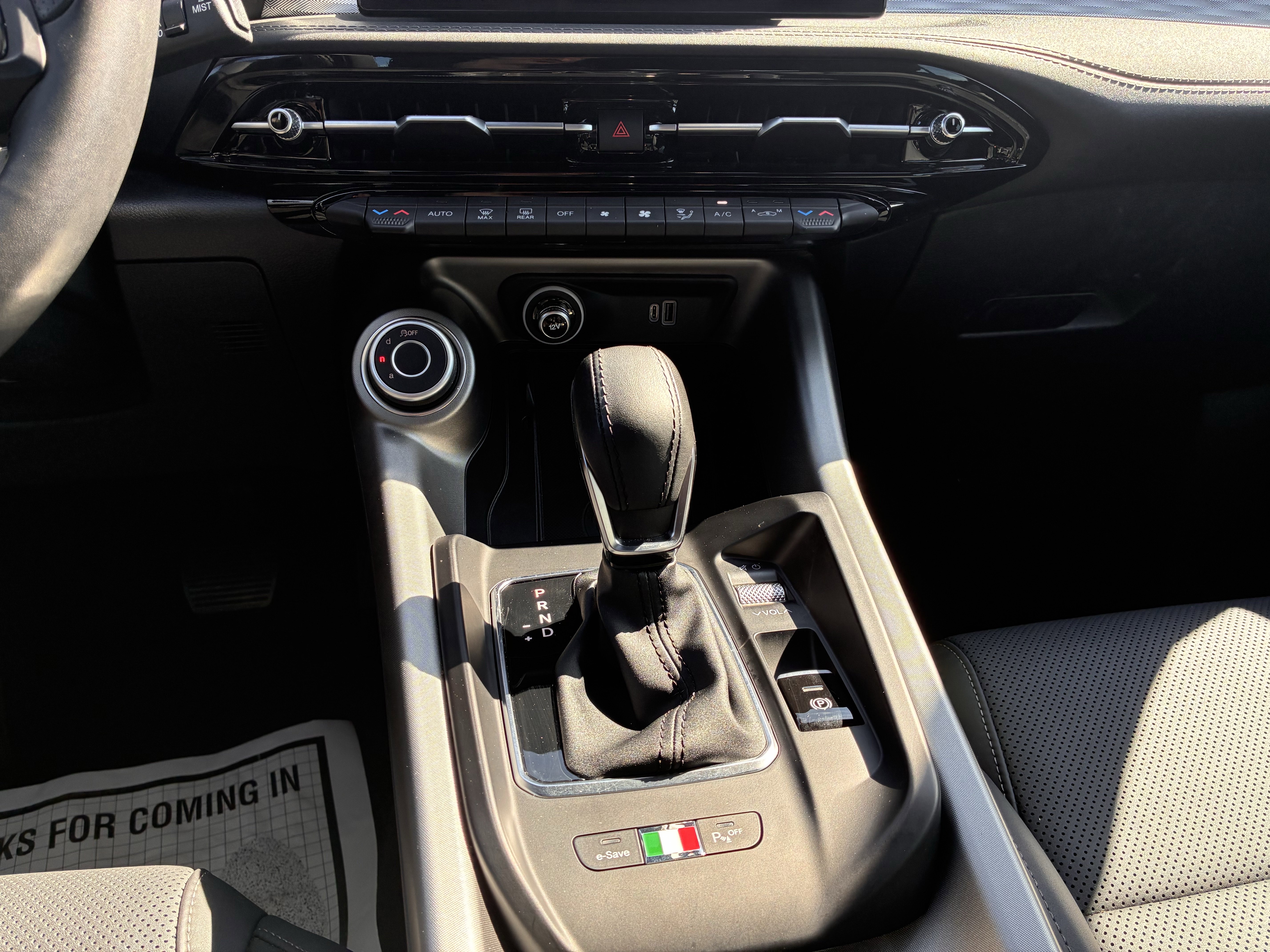 Certified 2024 Alfa Romeo Tonale Ti w/ Premium Interior Package image 20