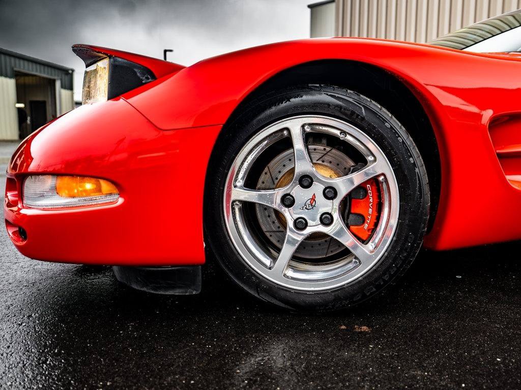 Used 2001 Chevrolet Corvette Coupe w/ Preferred Equipment Group2 RWD image 10