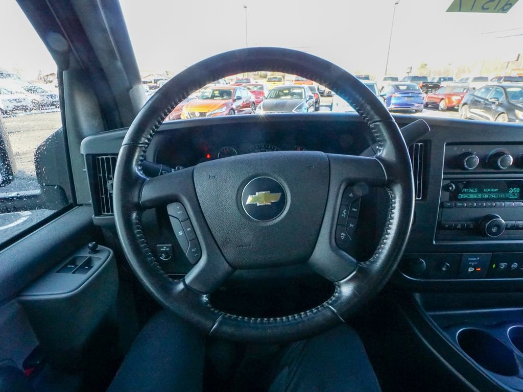 Used 2022 Chevrolet Express 3500 w/ Power Convenience Package image 17