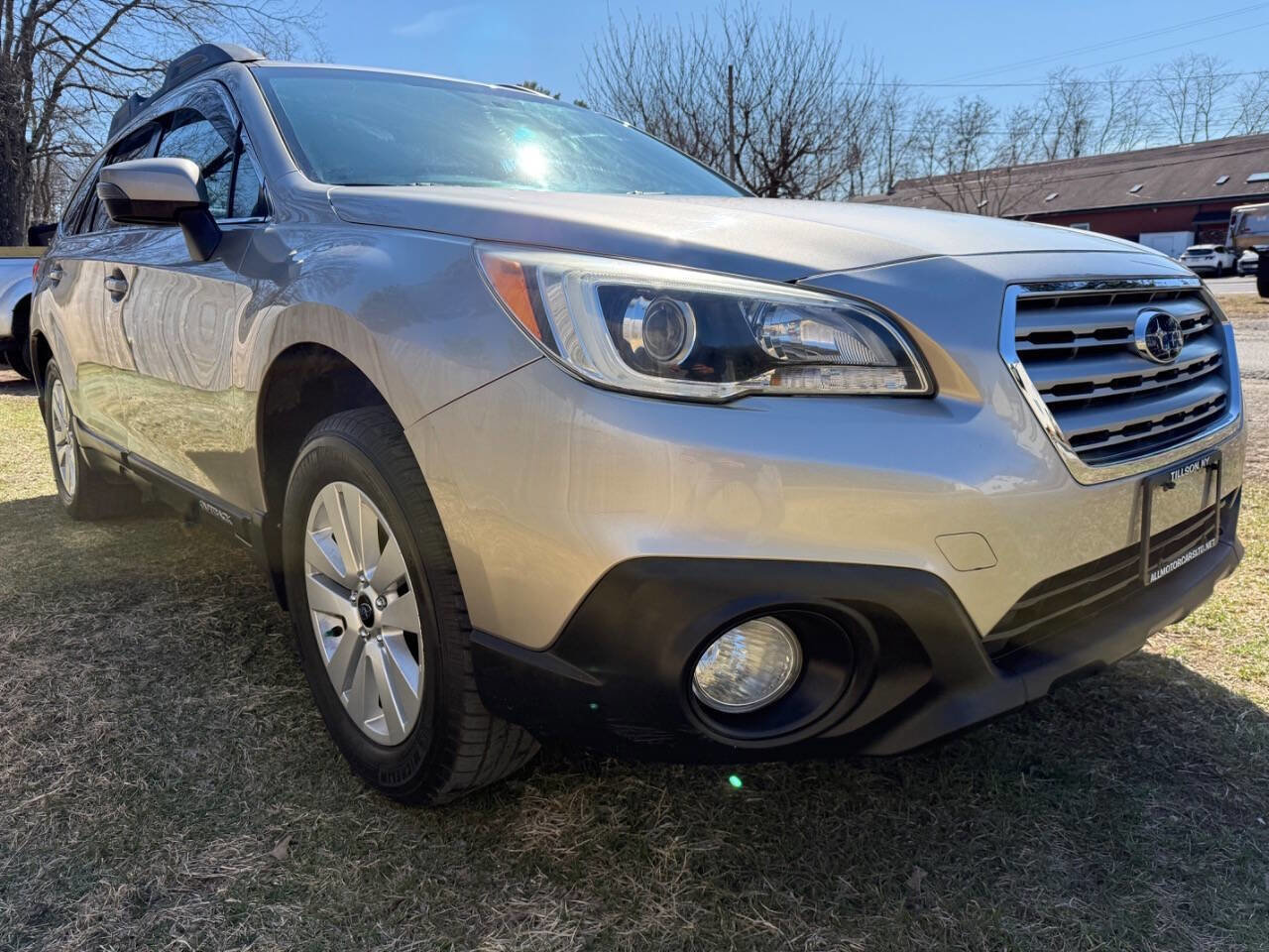 Used 2015 Subaru Outback 2.5i Premium image 4