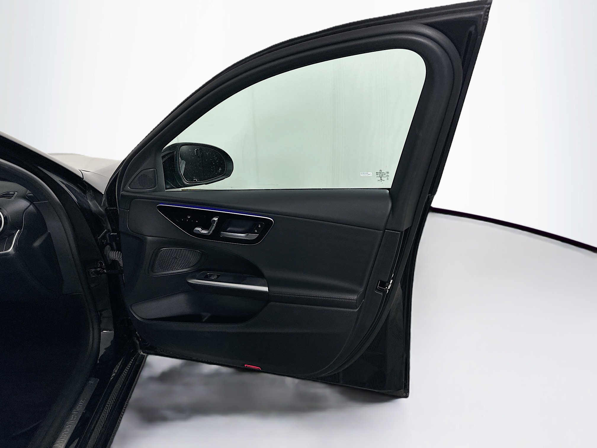 Used 2023 Mercedes-Benz C 300 Sedan image 31