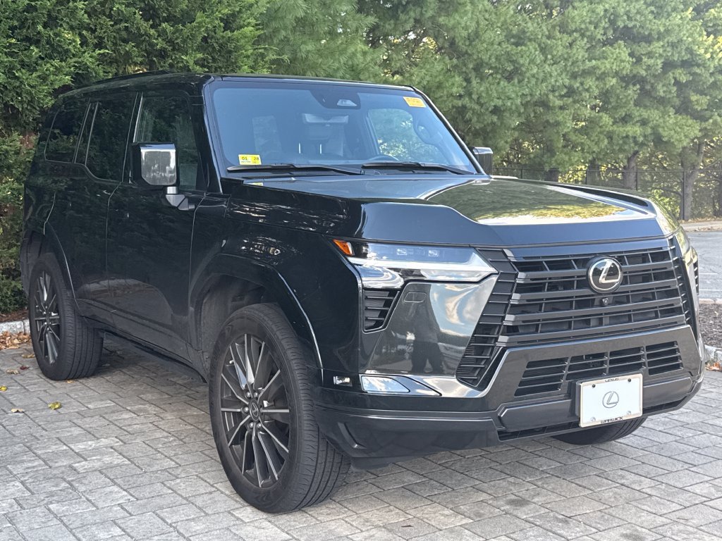 Used 2024 Lexus GX 550 w/ Accessory Package (31) AWD/4WD image 3