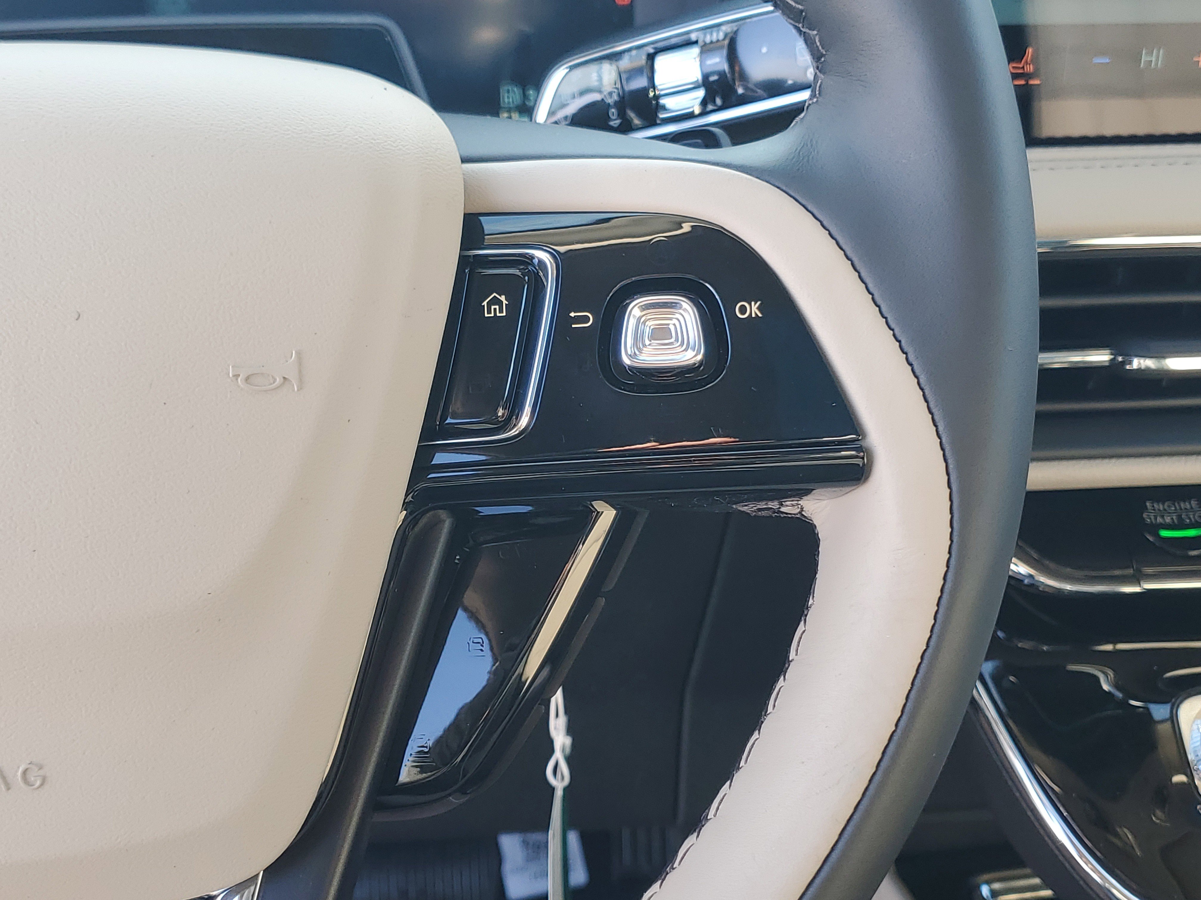 New 2026 Lincoln Corsair Grand Touring image 18