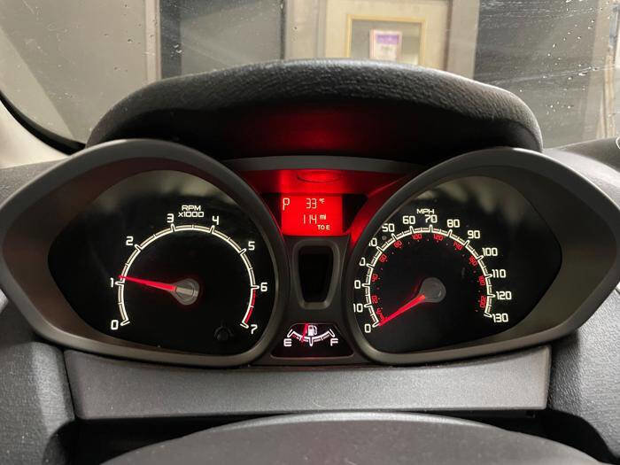 Used 2011 Ford Fiesta SE w/ 202A Rapid Spec Order Code image 39