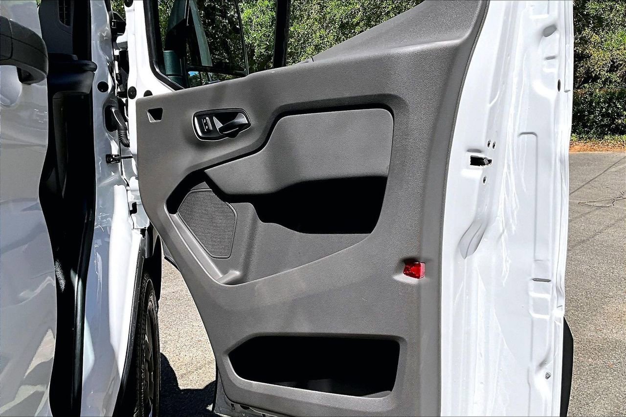 Used 2025 Ford Transit 150 Low Roof w/ Load Area Protection Package image 27