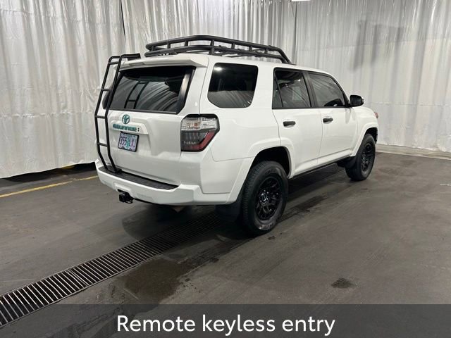 Used 2020 Toyota 4Runner SR5 Premium w/ Moonroof Package AWD/4WD image 3