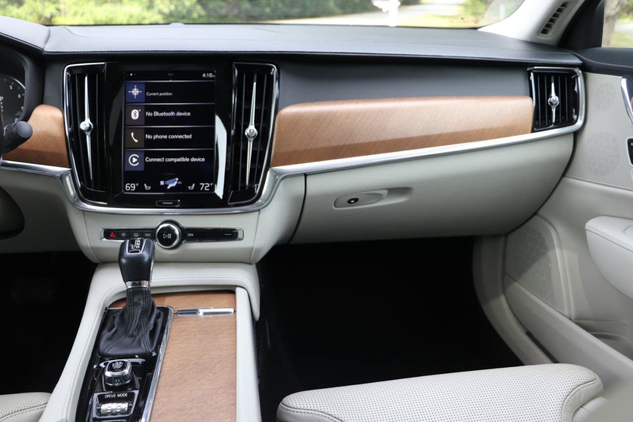 Used 2018 Volvo S90 T6 Inscription w/ Convenience Package AWD/4WD image 33