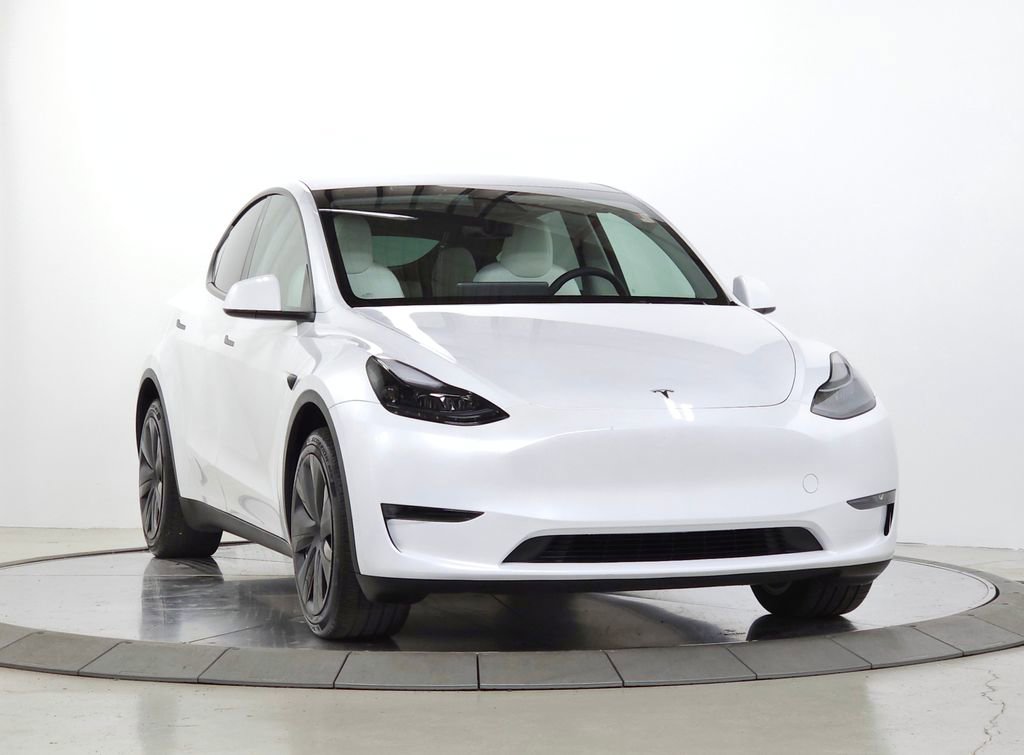 Used 2024 Tesla Model Y Long Range AWD/4WD image 11