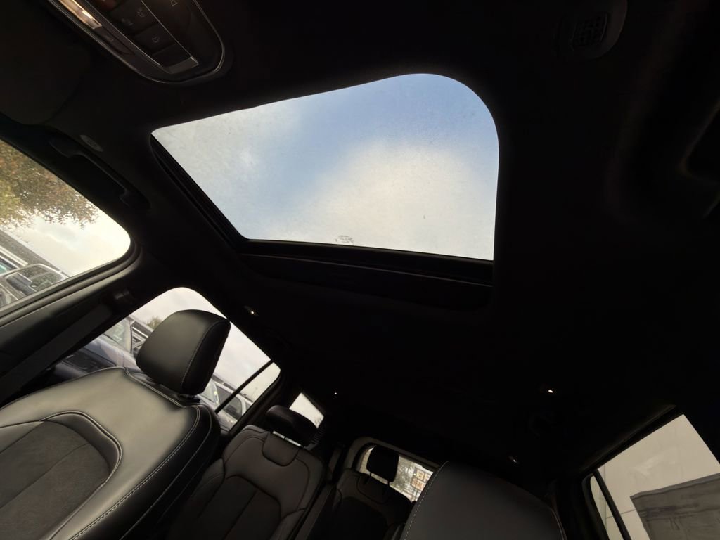 New 2025 Jeep Grand Cherokee L Altitude image 20