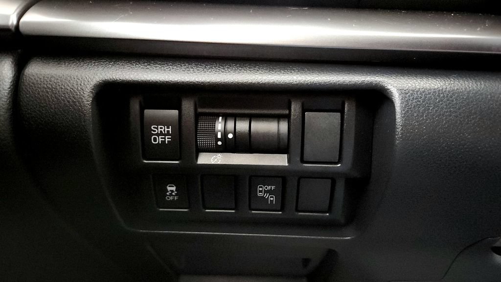 Used 2018 Subaru Crosstrek 2.0i Limited AWD/4WD image 33